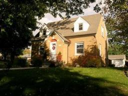 2380 N 115th St., Wauwatosa, WI 53226