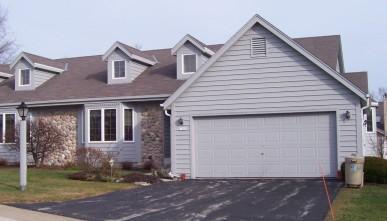 21460 Hallendale Ct., Brookfield, WI 53045