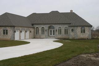 W269N5143 Carlene Dr., Pewaukee, WI 53072