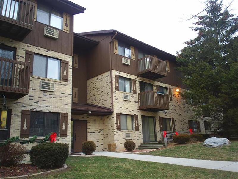 928 Wisconsin Ave. #209, Sheboygan, WI 53081