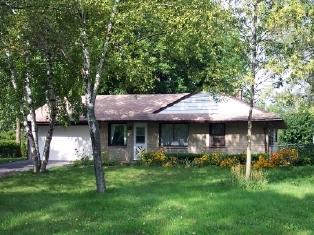 W200N9429 Woodside Ln, Menomonee Falls, WI 53051
