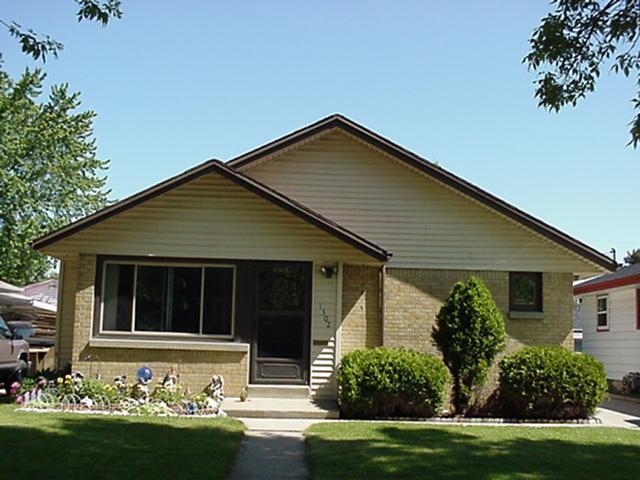 1302 Drexel Blvd, South Milwaukee, WI 53172