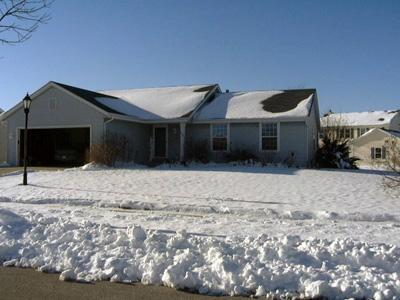 1095 Bending Brae Dr., Pewaukee, WI 53072