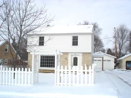 192 E Park Ave., Hartland, WI 53029