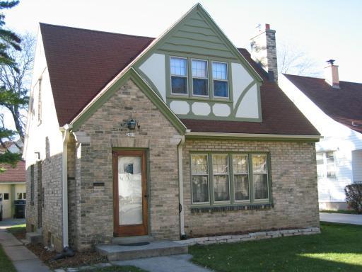 2419 N 71st St., Wauwatosa, WI 53213