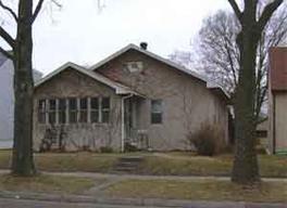 1410 S 19th St, La Crosse, WI 54601