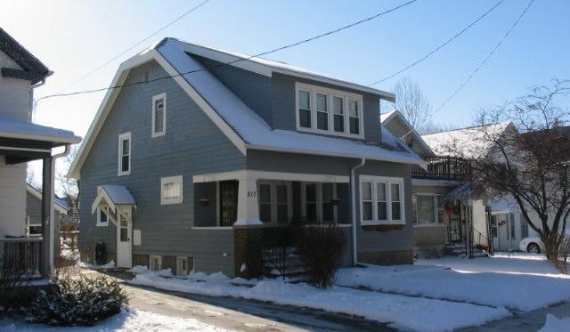 517 Elizabeth St, Waukesha, WI 53186