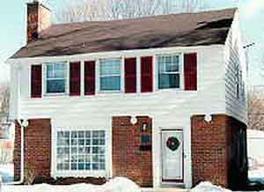 2478 N 85th St, Wauwatosa, WI 53226