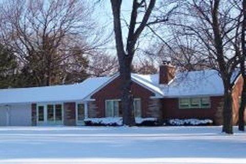 4660 Meadow Vw, Brookfield, WI 53005