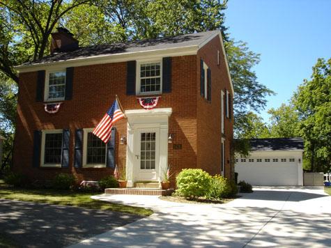 2435 N Brookfield Rd., Brookfield, WI 53045