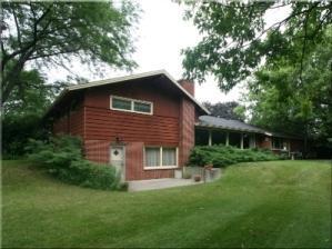 1516 Westwood Cir., Racine, WI 53404
