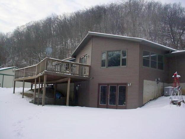 S5814 Malphy Ln., Genoa, WI 54624