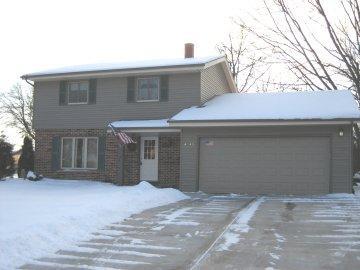 4945 High Meadows Ter., Racine, WI 53406