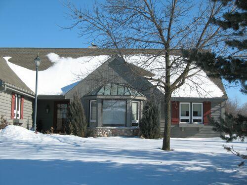 6254 S 106th St., Hales Corners, WI 53130