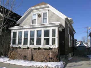 826 E Homer, Milwaukee, WI 53207