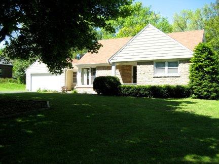 3605 Fiebrantz Dr., Brookfield, WI 53005