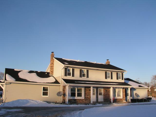 1382 Honeysuckle Rd., Hartford, WI 53027