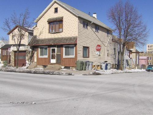 384 E Bay St  390, Milwaukee, WI 53207