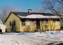 7528 W Sheridan Ave, Milwaukee, WI 53218