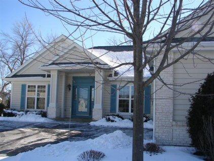 W233N3022 Oakmont Ct. #A, Pewaukee, WI 53072