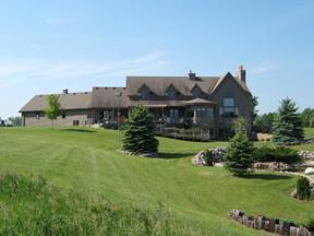 W1816 Schaffitzel Ln., Sullivan, WI 53137