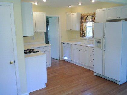 5754 N Sievers Pl, Glendale, WI 53209