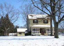 739 S Silver Lake, Oconomowoc, WI 53066