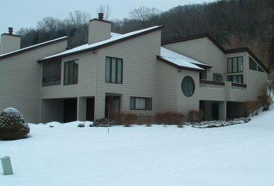 4021 Cliffside Dr, La Crosse, WI 54601