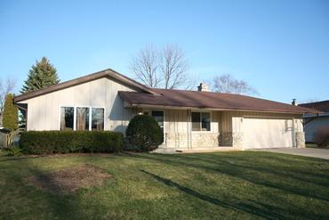 6134 S 38th St., Greenfield, WI 53221