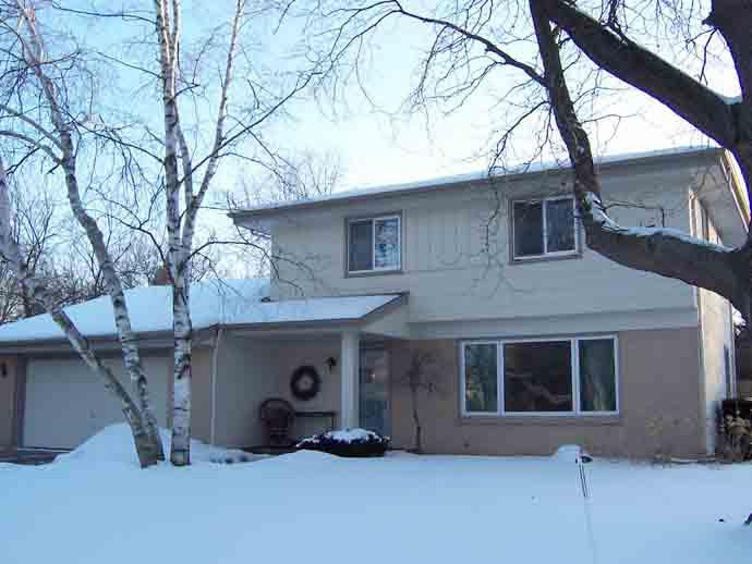 1065 Revere Dr., Oconomowoc, WI 53066