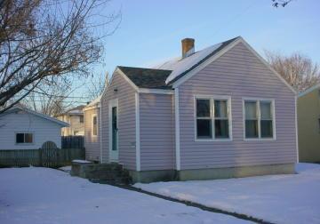 2115 Green Bay St, La Crosse, WI 54601