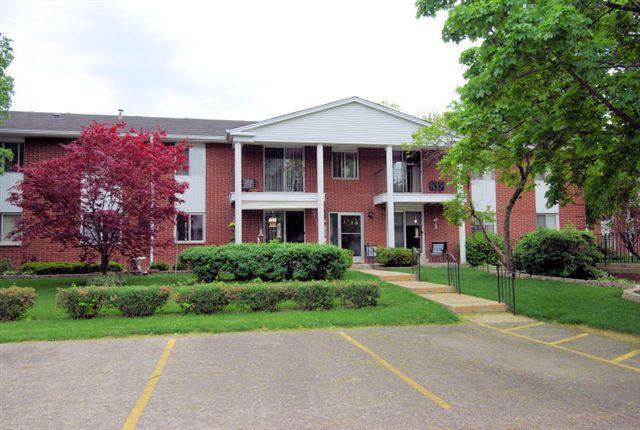 6167 W Howard Ave. #12, Greenfield, WI 53220