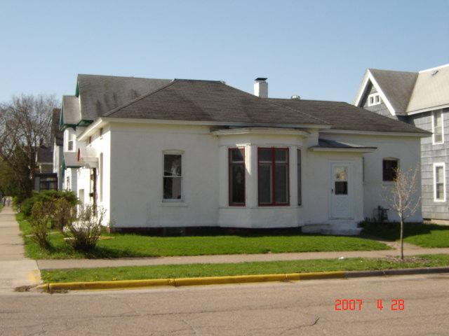 231 N 14th St., La Crosse, WI 54601