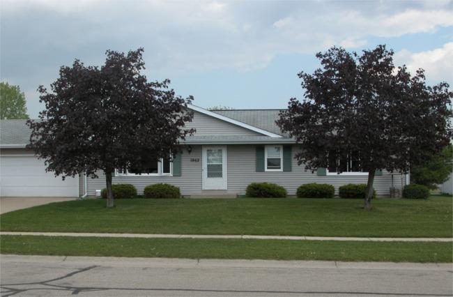 1962 Emery St., East Troy, WI 53120