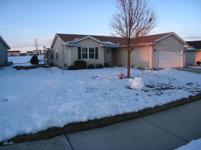 532 Broadmoore Dr., Hartford, WI 53027
