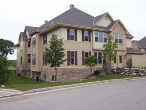 8675 S Deerwood Ln. #57R, Franklin, WI 53132