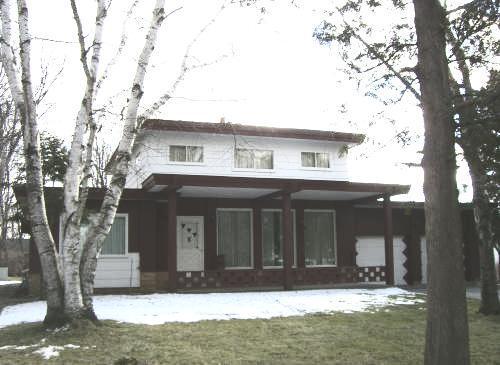 2331 Wisconsin Ave., New Holstein, WI 53061