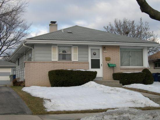 [Address Hidden by Seller], Milwaukee, WI 53221
