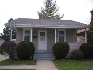 2052 Blaine Ave., Racine, WI 53405