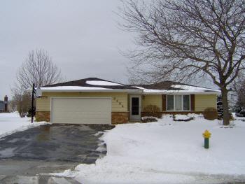 2404 Tammy Ln, Caledonia, WI 53402