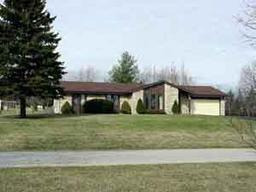 1291 Wejegi Dr., Richfield, WI 53033