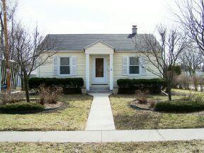 5439 W Arizona, Milwaukee, WI 53219