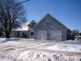 610 N Leonard, West Salem, WI 54669