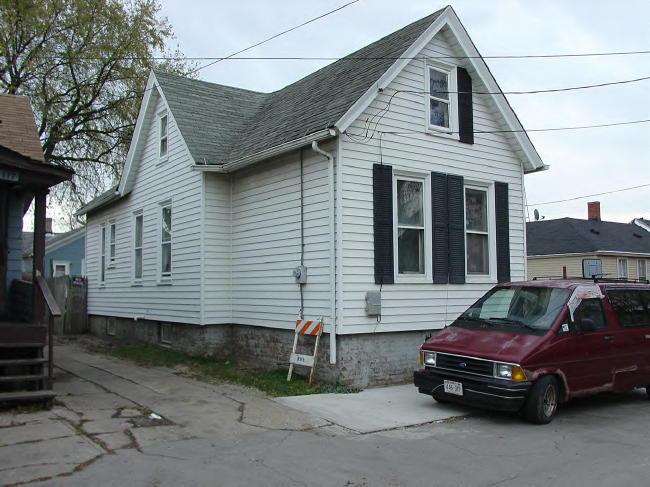 1115 Hartman Ct, Racine, WI 53404