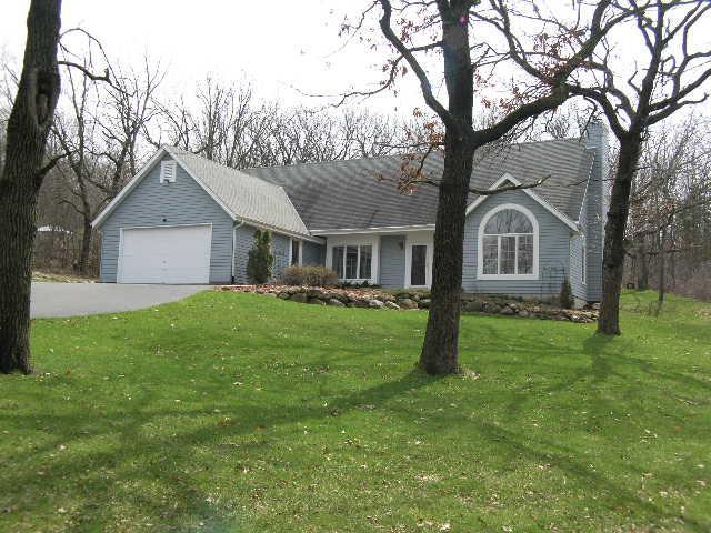 S69W32777 Westgate Dr., Mukwonago, WI 53149