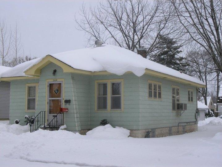 2430 Wood St., La Crosse, WI 54603