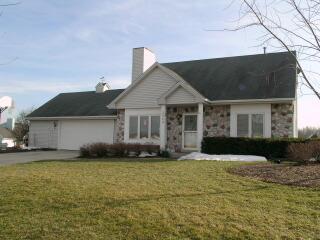 3953 Amberidge Dr., Franklin, WI 53132