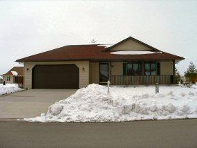 141 River Meadows Dr., Sheboygan Falls, WI 53085