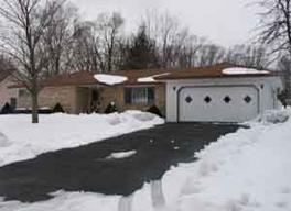 605 Crestview Ln., Mukwonago, WI 53149