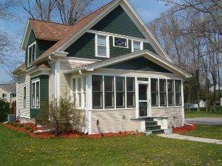 2884 North St, East Troy, WI 53120